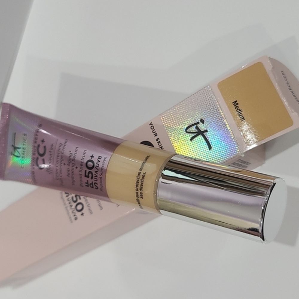 1/2 PRICE ✅ It Cosmetics CC+ Illumination SPF 50+ Anti-Aging ✨Exp 2026 NIB - Picture 11 of 16